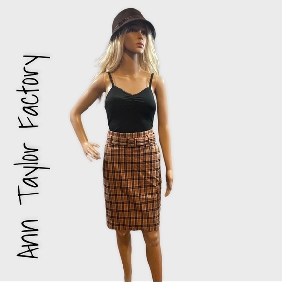 ANN Taylor factory plaid skirt. Size 4 petite - Picture 1 of 9
